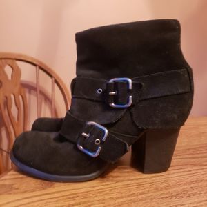 Steve Madden Kendall Black Suede moto dual buckle booties size 10